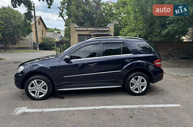 Mercedes-Benz M-Class 2010