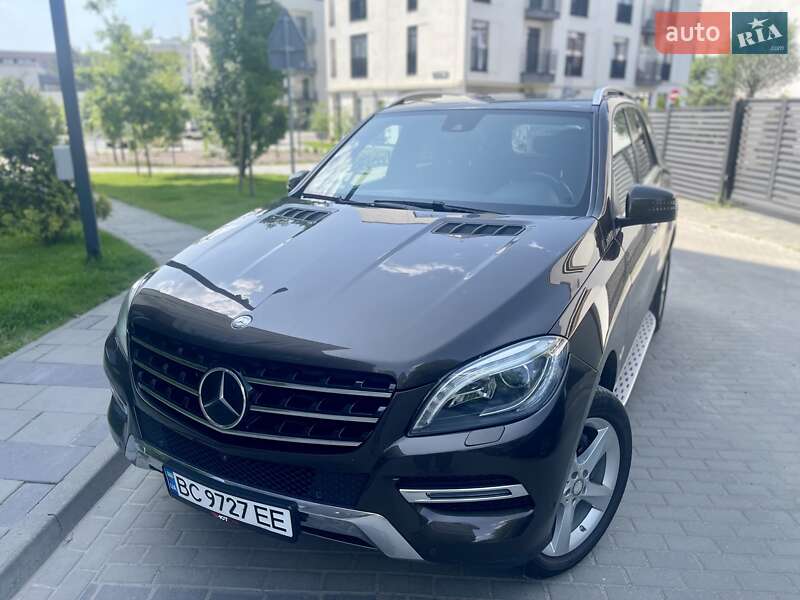 Внедорожник / Кроссовер Mercedes-Benz M-Class 2014 в Львове