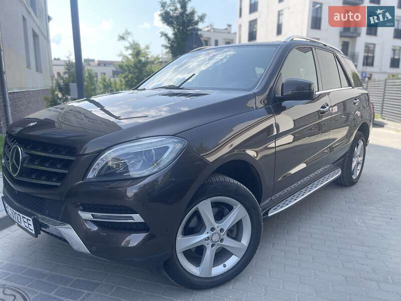 Внедорожник / Кроссовер Mercedes-Benz M-Class 2014 в Львове