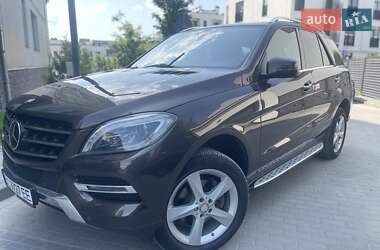 Внедорожник / Кроссовер Mercedes-Benz M-Class 2014 в 