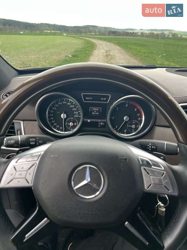 Позашляховик / Кросовер Mercedes-Benz M-Class 2012 в Міжгір'ї