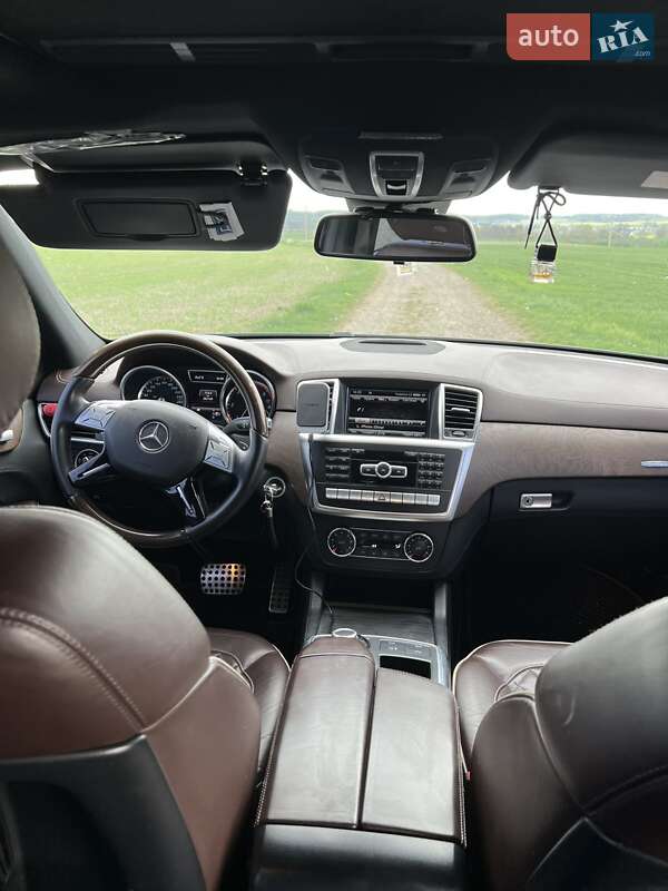 Внедорожник / Кроссовер Mercedes-Benz M-Class 2012 в Межгорье