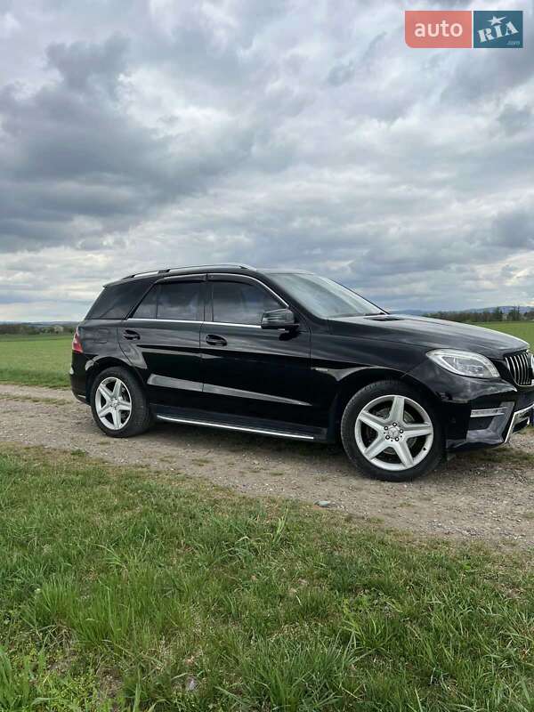 Позашляховик / Кросовер Mercedes-Benz M-Class 2012 в Міжгір'ї