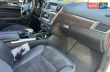 Внедорожник / Кроссовер Mercedes-Benz M-Class 2013 в 