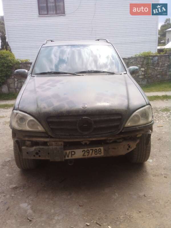 Внедорожник / Кроссовер Mercedes-Benz M-Class 2003 в Косове