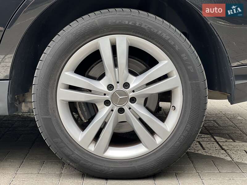 Внедорожник / Кроссовер Mercedes-Benz M-Class 2013 в Киеве