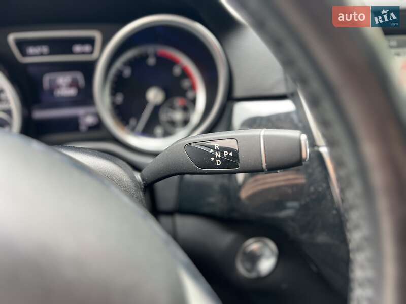 Внедорожник / Кроссовер Mercedes-Benz M-Class 2013 в Киеве