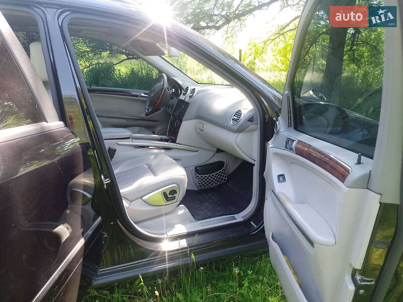 Внедорожник / Кроссовер Mercedes-Benz M-Class 2005 в Хмельницком