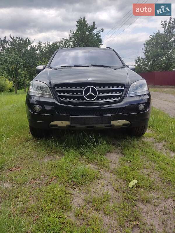 Внедорожник / Кроссовер Mercedes-Benz M-Class 2008 в Киеве