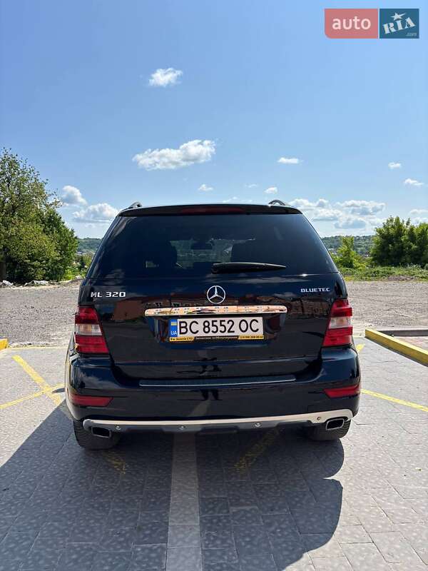 Позашляховик / Кросовер Mercedes-Benz M-Class 2008 в Золочеві