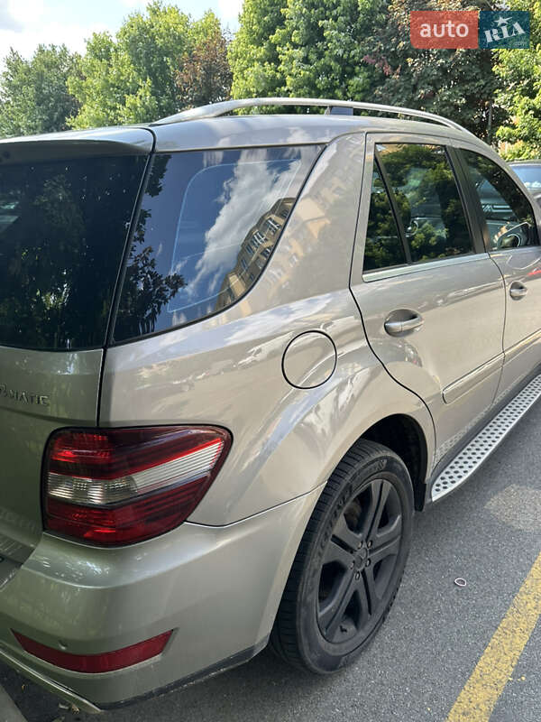 Внедорожник / Кроссовер Mercedes-Benz M-Class 2009 в Киеве фото 7 Внедорожник / Кроссовер Mercedes-Benz M-Class 2009 в Киеве