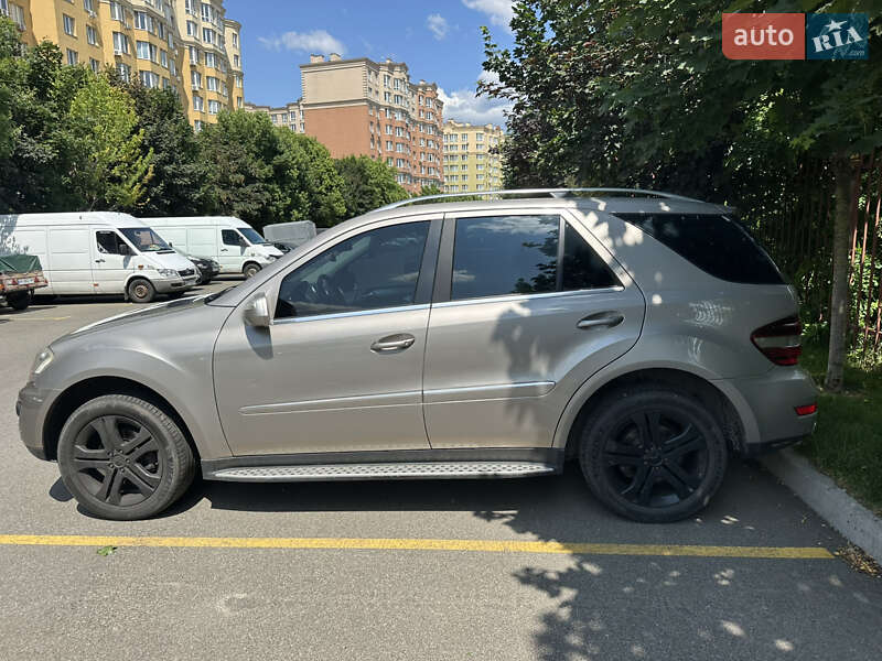 Внедорожник / Кроссовер Mercedes-Benz M-Class 2009 в Киеве фото 4 Внедорожник / Кроссовер Mercedes-Benz M-Class 2009 в Киеве