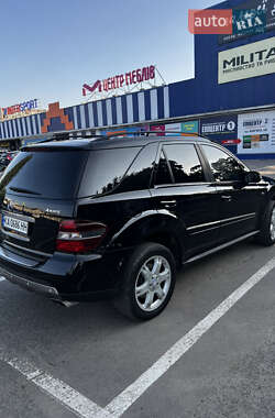 Внедорожник / Кроссовер Mercedes-Benz M-Class 2008 в 
