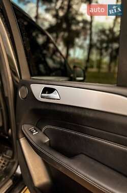 Внедорожник / Кроссовер Mercedes-Benz M-Class 2013 в 