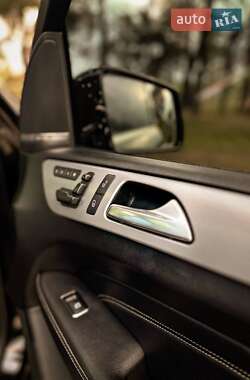 Внедорожник / Кроссовер Mercedes-Benz M-Class 2013 в 
