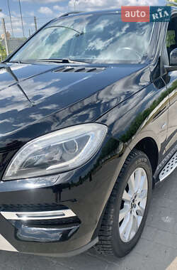 Внедорожник / Кроссовер Mercedes-Benz M-Class 2012 в 