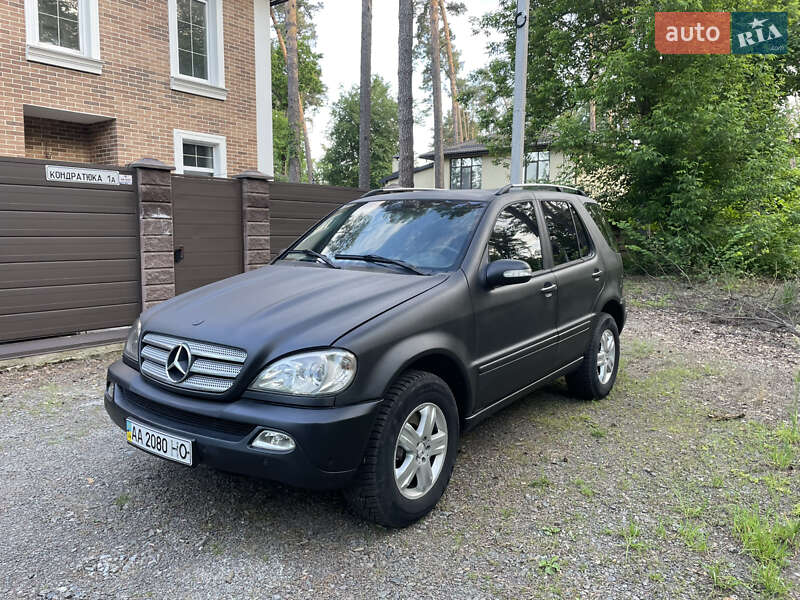 Внедорожник / Кроссовер Mercedes-Benz M-Class 2005 в 