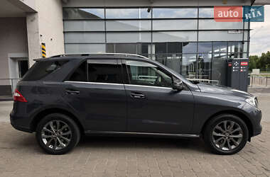Внедорожник / Кроссовер Mercedes-Benz M-Class 2013 в 