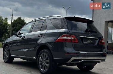 Внедорожник / Кроссовер Mercedes-Benz M-Class 2013 в 