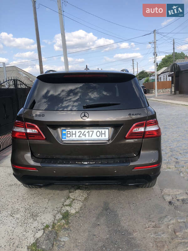 Внедорожник / Кроссовер Mercedes-Benz M-Class 2012 в Первомайске