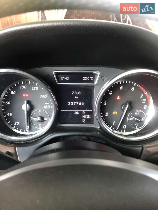 Внедорожник / Кроссовер Mercedes-Benz M-Class 2012 в Первомайске