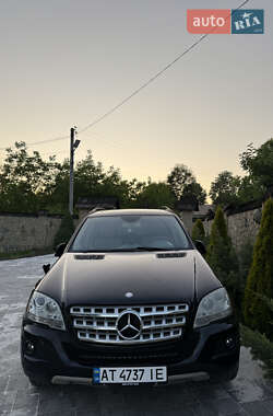 Mercedes-Benz M-Class 2011 Mercedes-Benz M-Class 2011
