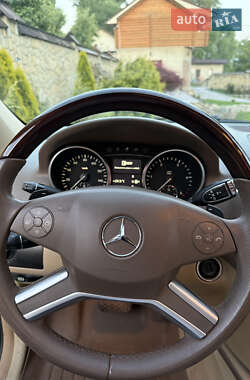 Внедорожник / Кроссовер Mercedes-Benz M-Class 2011 в 