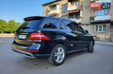 Внедорожник / Кроссовер Mercedes-Benz M-Class 2015 в 