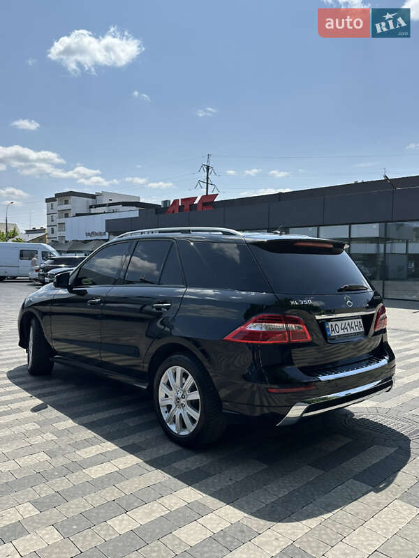 Позашляховик / Кросовер Mercedes-Benz M-Class 2014 в Ужгороді