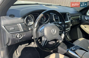 Внедорожник / Кроссовер Mercedes-Benz M-Class 2013 в 