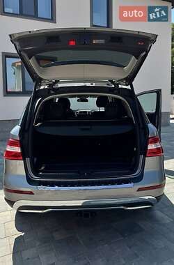 Внедорожник / Кроссовер Mercedes-Benz M-Class 2013 в 