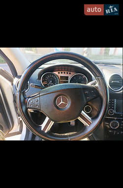 Внедорожник / Кроссовер Mercedes-Benz M-Class 2006 в 
