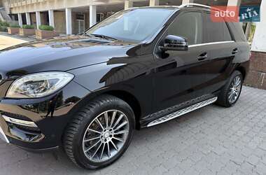 Внедорожник / Кроссовер Mercedes-Benz M-Class 2013 в 