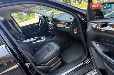 Внедорожник / Кроссовер Mercedes-Benz M-Class 2013 в 