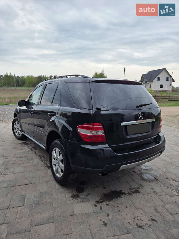 Внедорожник / Кроссовер Mercedes-Benz M-Class 2008 в Сарнах