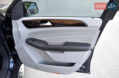 Внедорожник / Кроссовер Mercedes-Benz M-Class 2013 в 