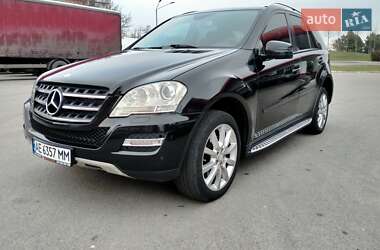 Внедорожник / Кроссовер Mercedes-Benz M-Class 2011 в Днепре