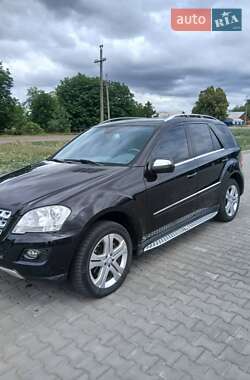 Mercedes-Benz M-Class 2010