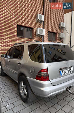 Внедорожник / Кроссовер Mercedes-Benz M-Class 2005 в 