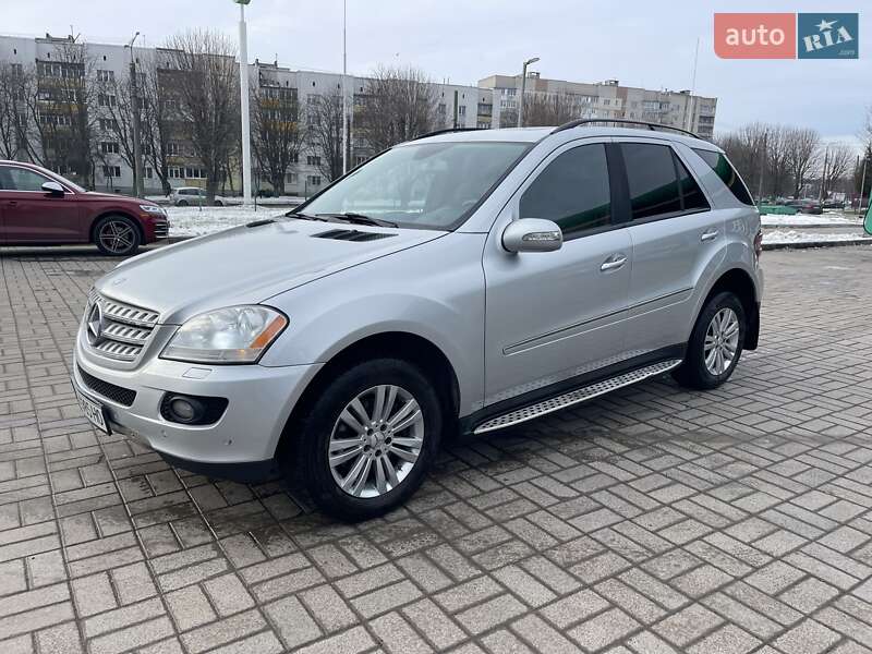 Позашляховик / Кросовер Mercedes-Benz M-Class 2007 в Луцьку