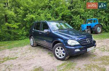Внедорожник / Кроссовер Mercedes-Benz M-Class 2002 в 
