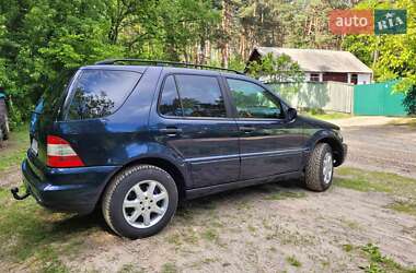 Внедорожник / Кроссовер Mercedes-Benz M-Class 2002 в 