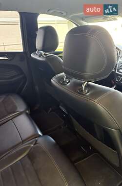 Внедорожник / Кроссовер Mercedes-Benz M-Class 2012 в 
