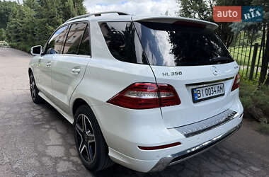 Позашляховик / Кросовер Mercedes-Benz M-Class 2012 в 