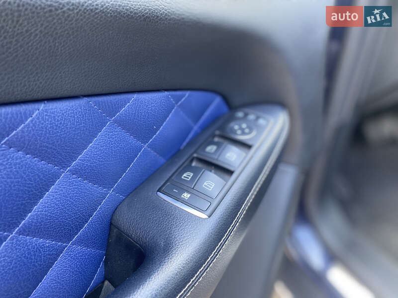 Внедорожник / Кроссовер Mercedes-Benz M-Class 2012 в Львове