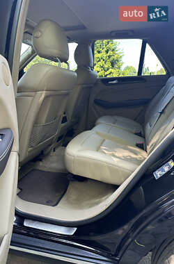 Внедорожник / Кроссовер Mercedes-Benz M-Class 2013 в 
