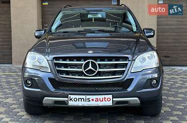 Внедорожник / Кроссовер Mercedes-Benz M-Class 2010 в 
