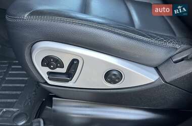Внедорожник / Кроссовер Mercedes-Benz M-Class 2010 в 