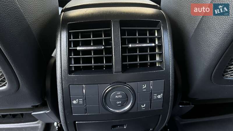 Внедорожник / Кроссовер Mercedes-Benz M-Class 2010 в Виннице