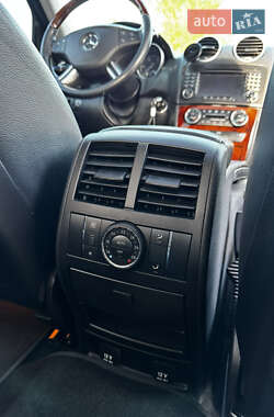 Внедорожник / Кроссовер Mercedes-Benz M-Class 2005 в 